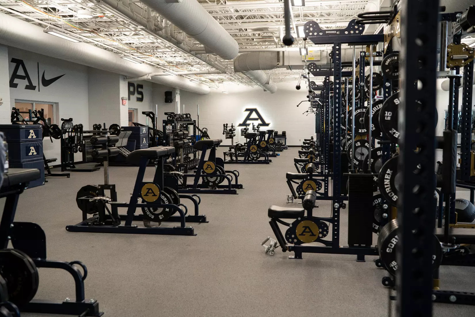 Stile Athletic Field House Weigth Room